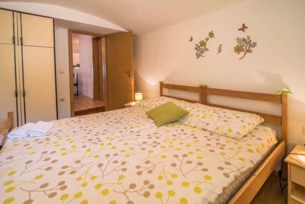Apartmani Marija Malinska Zewnętrze zdjęcie