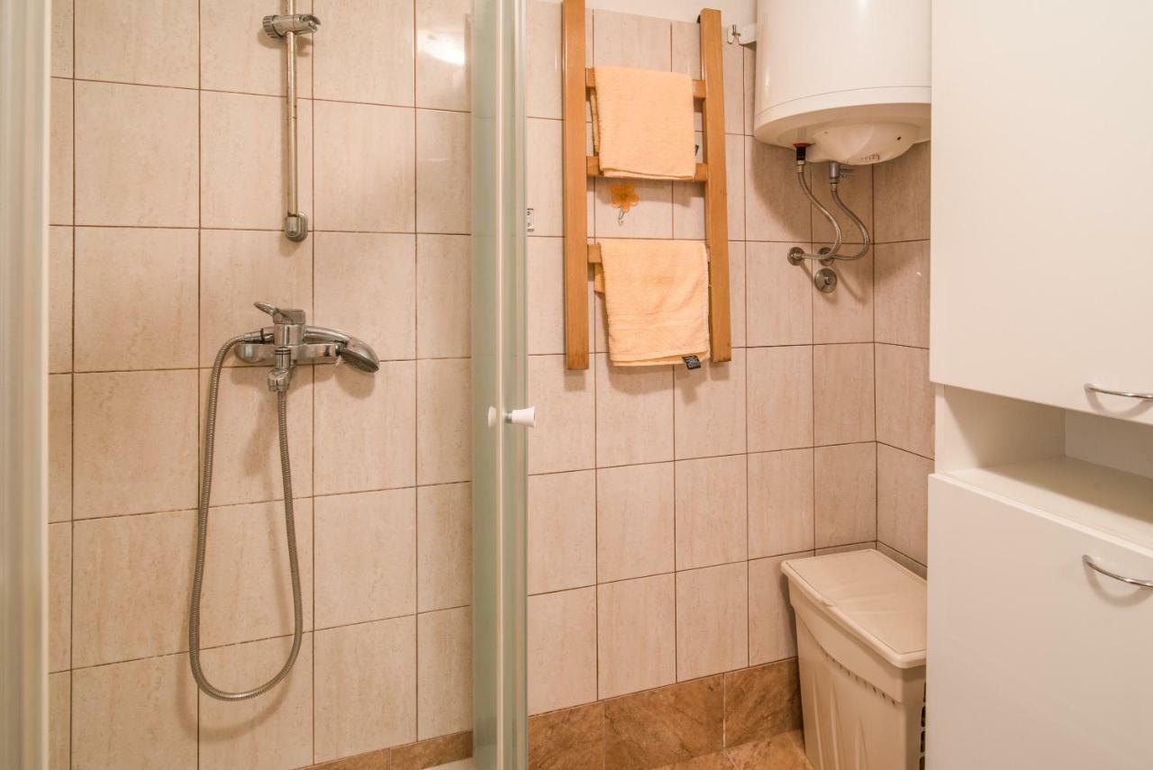 Apartmani Marija Malinska Zewnętrze zdjęcie