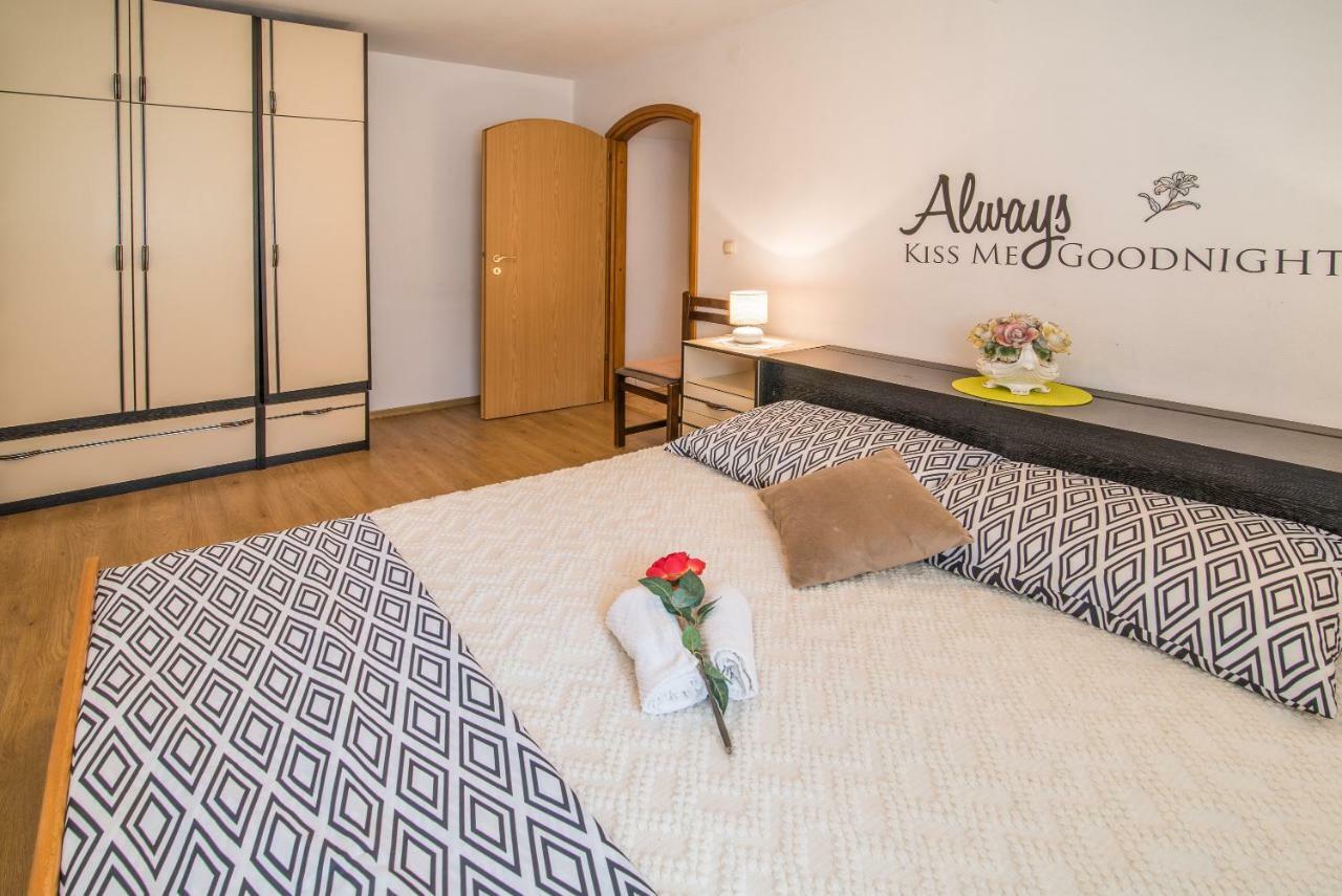 Apartmani Marija Malinska Zewnętrze zdjęcie